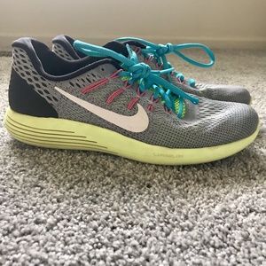 Nike Women's Running Shoes Sz 8